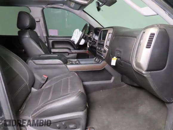 ✅ 2017 GMC Sierra 1500 Denali • VIN: 3GTU2PEJ9HG101731 • Лот: 94119175. Опубликован ранее на Copart с пробегом 84 184 миль. Бесплатный доступ к архиву аукционных продаж из США и подробный отчёт об истории автомобиля на DreamBid. Изображение 5.