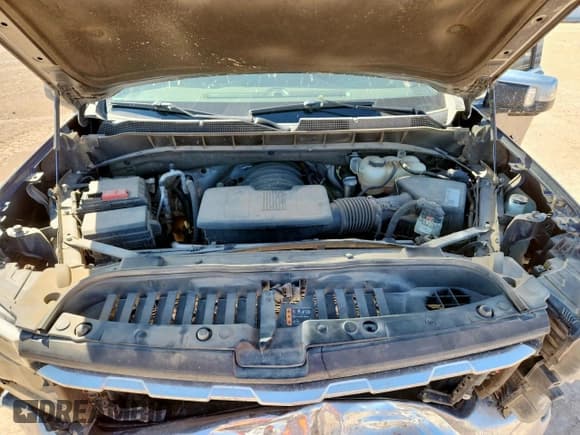 ✅ 2019 Chevrolet Silverado 1500 LTZ • VIN: 3GCUYGED0KG176219 • Lot: 86501615. Wystawiony na Copart z przebiegiem 128 953 mil. Bezpłatny archiwum sprzedaży aukcyjnych z USA i szczegółowy raport historii pojazdu na DreamBid. Zdjęcie 11.