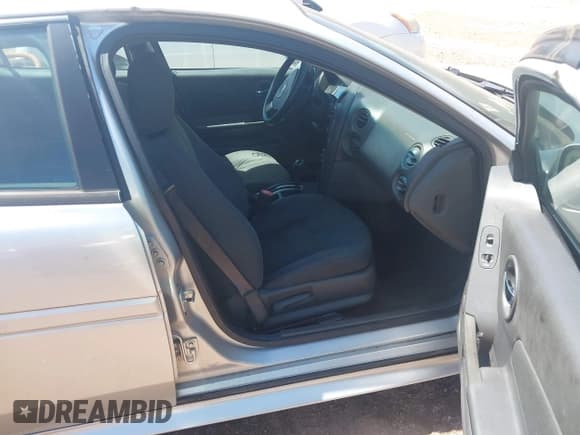 ✅ 2005 Pontiac Grand Prix • VIN: 2G2WP522551337703 • Lot: 43070310. Listed on IAAI with 218,659 mi. Free auction sales archive from the USA and detailed vehicle history report at DreamBid. Image 5.