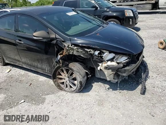 ✅ 2014 Hyundai Elantra SE • VIN: KMHDH4AE5EU059696 • Lot: 82174485. Listed on Copart with Not provided. Free auction sales archive from the USA and detailed vehicle history report at DreamBid. Image 14.