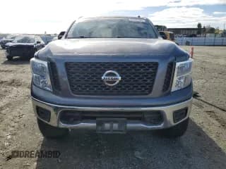 ✅ 2019 Nissan Titan SV • VIN: 1N6AA1EJ7KN523379 • Лот: 91932185. Опубликован ранее на Copart с пробегом 143 757 миль. Бесплатный доступ к архиву аукционных продаж из США и подробный отчёт об истории автомобиля на DreamBid. Изображение 5.