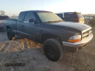 1998 Dodge Dakota SLT z VIN 1B7GG22X6WS619151, wystawiony jako Copart lot #78768394 z przebiegiem 139 243 mil mil oraz Szkoda całkowita • Salvage title. Historia ofert i sprzedaży dostępna na DreamBid. Obrazek 4.