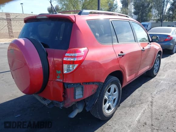 ✅ 2012 Toyota RAV4 • VIN: 2T3BF4DV2CW254717 • Лот: 42024518. Опубликован ранее на IAAI с пробегом 157 642 миль. Бесплатный доступ к архиву аукционных продаж из США и подробный отчёт об истории автомобиля на DreamBid. Изображение 4.
