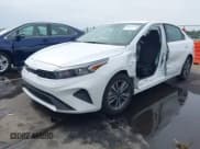 ✅ 2024 Kia Forte LXS • VIN: 3KPF24ADXRE793602 • Lot: 43424728. Wystawiony na IAAI z przebiegiem 55 369 mil. Bezpłatny archiwum sprzedaży aukcyjnych z USA i szczegółowy raport historii pojazdu na DreamBid. Zdjęcie 2.