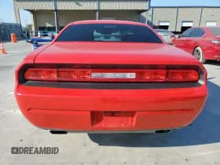 2014 Dodge Challenger SXT z VIN 2C3CDYAG4EH127031, wystawiony jako Copart lot #82451765 z przebiegiem 190 353 mil mil oraz Szkoda całkowita • Salvage title. Historia ofert i sprzedaży dostępna na DreamBid. Obrazek 6.