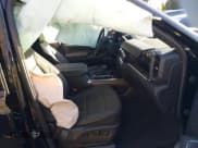 ✅ 2025 Chevrolet Silverado 1500 High Country • VIN: 1GCUKJE81SZ153131 • Lot: 41597428. Listed on IAAI with 3,032 mi. Free auction sales archive from the USA and detailed vehicle history report at DreamBid. Image 5.