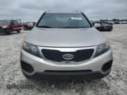 ✅ 2013 Kia Sorento LX • VIN: 5XYKTDA23DG415191 • Lot: 60659645. Listed on Copart with 200,285 mi. Free auction sales archive from the USA and detailed vehicle history report at DreamBid. Image 5.