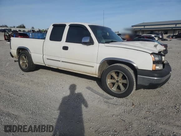 ✅ 2003 Chevrolet Silverado 1500 LT • VIN: 2GCEC19T231279945 • Lot: 89484065. Listed on Copart with 279,439 mi. Free auction sales archive from the USA and detailed vehicle history report at DreamBid. Image 4.