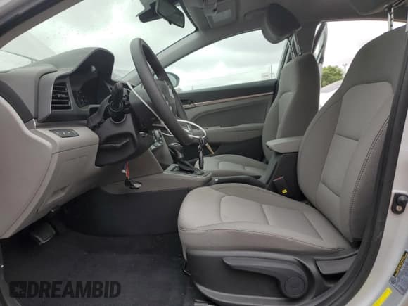 ✅ 2019 Hyundai Elantra SEL • VIN: KMHD84LF1KU810097 • Lot: 81709425. Listed on Copart with 979 mi. Free auction sales archive from the USA and detailed vehicle history report at DreamBid. Image 7.