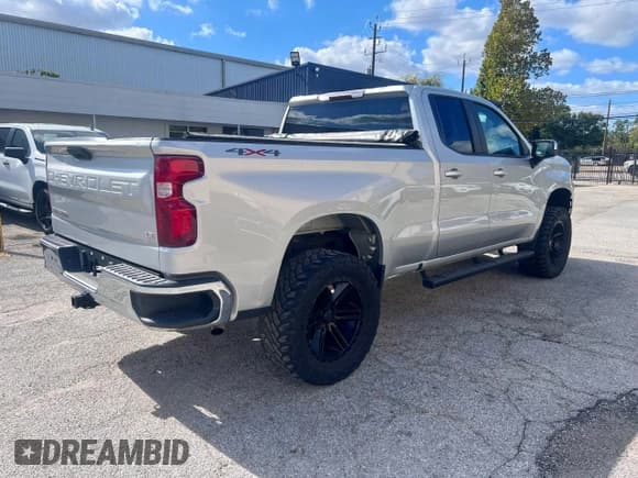 ✅ 2020 Chevrolet Silverado 1500 LT • VIN: 1GCRYDED9LZ156735 • Лот: 93245825. Опубликован ранее на Copart с пробегом 107 393 миль. Бесплатный доступ к архиву аукционных продаж из США и подробный отчёт об истории автомобиля на DreamBid. Изображение 4.