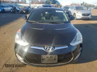 2013 Hyundai Veloster w/Gray Int with VIN KMHTC6AD9DU118115, listed as a Copart auction lot 90233175 with 143,028 mi miles and Clean title. Bid and sale history available at DreamBid. Image 5.