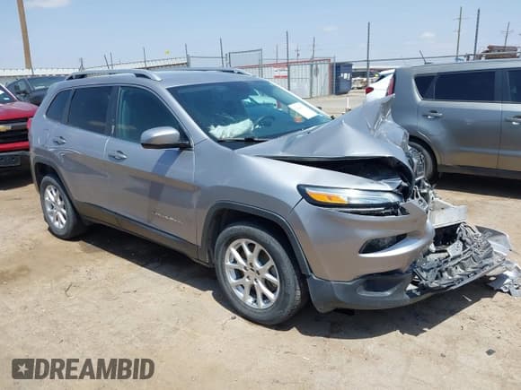 ✅ 2018 Jeep Cherokee Latitude Tech Connect • VIN: 1C4PJLCB8JD566329 • Lot: 42096939. Wystawiony na IAAI z przebiegiem 161 077 mil. Bezpłatny archiwum sprzedaży aukcyjnych z USA i szczegółowy raport historii pojazdu na DreamBid. Zdjęcie 1.
