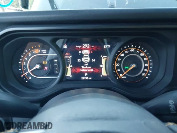 ✅ 2024 Jeep Wrangler Willys • VIN: 1C4PJXDN1RW111631 • Lot: 43548040. Wystawiony na IAAI z przebiegiem 22 153 mil. Bezpłatny archiwum sprzedaży aukcyjnych z USA i szczegółowy raport historii pojazdu na DreamBid. Zdjęcie 7.