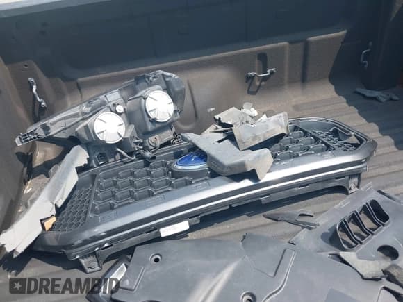 ✅ 2019 Ford Ranger XL • VIN: 1FTER4EH0KLA08215 • Lot: 43022687. Wystawiony na IAAI z przebiegiem 103 896 mil. Bezpłatny archiwum sprzedaży aukcyjnych z USA i szczegółowy raport historii pojazdu na DreamBid. Zdjęcie 12.