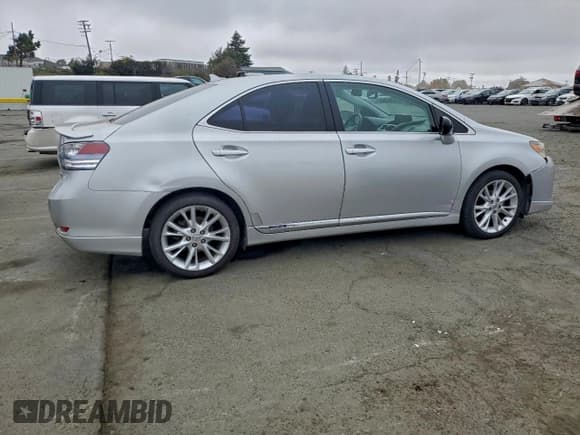 ✅ 2010 Lexus HS 250h Premium • VIN: JTHBB1BA8A2033539 • Лот: 96130055. Опубликован ранее на Copart с пробегом 255 703 миль. Бесплатный доступ к архиву аукционных продаж из США и подробный отчёт об истории автомобиля на DreamBid. Изображение 3.