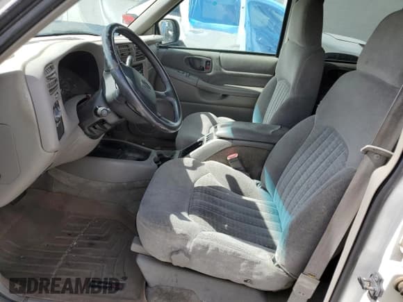 ✅ 2002 Chevrolet Blazer LS • VIN: 1GNDT13W12K237075 • Lot: 80118275. Listed on Copart with Not provided. Free auction sales archive from the USA and detailed vehicle history report at DreamBid. Image 7.