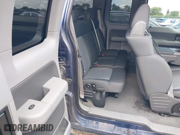 ✅ 2007 Ford F-150 XLT • VIN: 1FTPX14V67FA39978 • Lot: 42574518. Listed on IAAI with 123,650 mi. Free auction sales archive from the USA and detailed vehicle history report at DreamBid. Image 8.