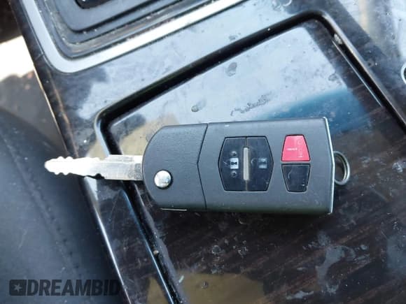 ✅ 2012 Mazda 6 i Touring • VIN: 1YVHZ8DH6C5M11430 • Lot: 41768751. Listed on IAAI with 210,091 mi. Free auction sales archive from the USA and detailed vehicle history report at DreamBid. Image 11.