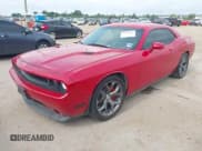 ✅ 2013 Dodge Challenger R/T Classic • VIN: 2C3CDYBT6DH594154 • Lot: 42406366. Wystawiony na IAAI z przebiegiem 139 585 mil. Bezpłatny archiwum sprzedaży aukcyjnych z USA i szczegółowy raport historii pojazdu na DreamBid. Zdjęcie 2.