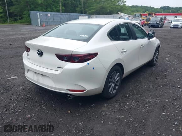 ✅ 2021 Mazda 3 S • VIN: JM1BPAAL3M1313269 • Лот: 42529926. Опубликован ранее на IAAI с пробегом 59 593 миль. Бесплатный доступ к архиву аукционных продаж из США и подробный отчёт об истории автомобиля на DreamBid. Изображение 4.