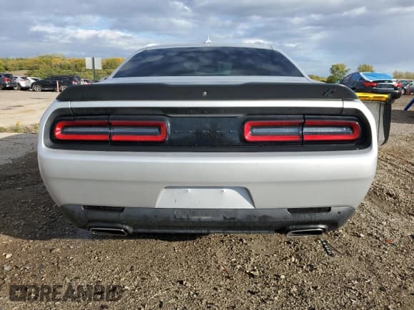 ✅ 2020 Dodge Challenger GT • VIN: 2C3CDZKG1LH106266 • Lot: 86518565. Listed on Copart with 72,185 mi. Free auction sales archive from the USA and detailed vehicle history report at DreamBid. Image 6.