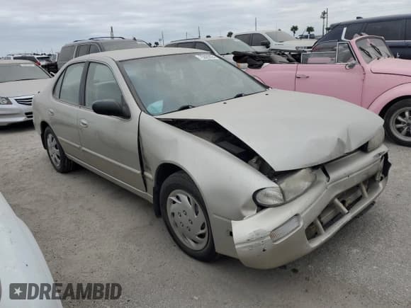 ✅ 1994 Nissan Altima XE • VIN: 1N4BU31D1RC182678 • Lot: 75929824. Listed on Copart with 87,617 mi. Free auction sales archive from the USA and detailed vehicle history report at DreamBid. Image 4.