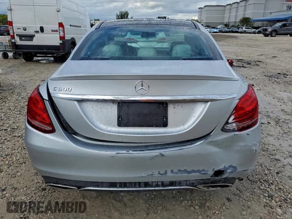 ✅ 2018 Mercedes-Benz C 300 • VIN: WDDWF4JB1JR324691 • Lot: 96033375. Listed on Copart with 21,414 mi. Free auction sales archive from the USA and detailed vehicle history report at DreamBid. Image 6.
