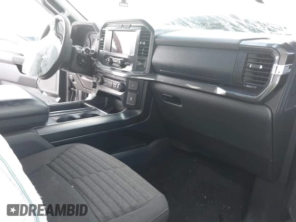 ✅ 2021 Ford F-150 XL • VIN: 1FTEW1EP4MFA83970 • Lot: 42597241. Wystawiony na IAAI z przebiegiem 39 564 mil. Bezpłatny archiwum sprzedaży aukcyjnych z USA i szczegółowy raport historii pojazdu na DreamBid. Zdjęcie 5.