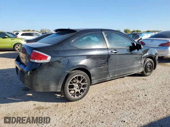 ✅ 2010 Ford Focus SES • VIN: 1FAHP3DN0AW234682 • Lot: 90745015. Listed on Copart with 195,304 mi. Free auction sales archive from the USA and detailed vehicle history report at DreamBid. Image 3.