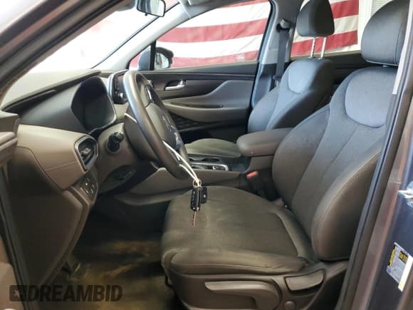 ✅ 2019 Hyundai Santa Fe SE • VIN: 5NMS2CAD0KH011492 • Лот: 83804455. Опубликован ранее на Copart с пробегом 172 025 миль. Бесплатный доступ к архиву аукционных продаж из США и подробный отчёт об истории автомобиля на DreamBid. Изображение 7.