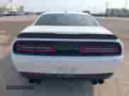 2015 Dodge Challenger R/T Scat Pack z VIN 2C3CDZFJ6FH757466, wystawiony jako IAAI lot #43039796 z przebiegiem 120 512 mil mil oraz . Historia ofert i sprzedaży dostępna na DreamBid. Obrazek 16.