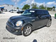 ✅ 2011 MINI Hardtop S • VIN: WMWSV3C58BTY11594 • Lot: 82583025. Listed on Copart with 98,138 mi. Free auction sales archive from the USA and detailed vehicle history report at DreamBid. Image 1.