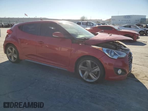 ✅ 2013 Hyundai Veloster Turbo • VIN: KMHTC6AE3DU153371 • Lot: 82825894. Wystawiony na Copart z przebiegiem 259 865 mil. Bezpłatny archiwum sprzedaży aukcyjnych z USA i szczegółowy raport historii pojazdu na DreamBid. Zdjęcie 4.