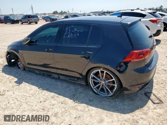 ✅ 2017 Volkswagen Golf R • VIN: WVWWF7AU2HW170713 • Lot: 71733715. Wystawiony na Copart z przebiegiem 84 140 mil. Bezpłatny archiwum sprzedaży aukcyjnych z USA i szczegółowy raport historii pojazdu na DreamBid. Zdjęcie 2.