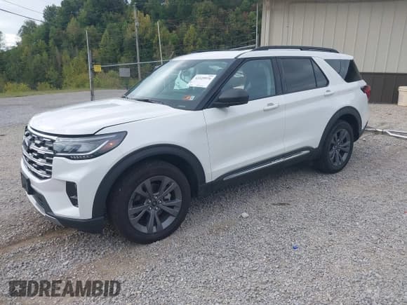 ✅ 2025 Ford Explorer Active • VIN: 1FMUK8DHXSGA70668 • Lot: 43329976. Listed on IAAI with 6,294 mi. Free auction sales archive from the USA and detailed vehicle history report at DreamBid. Image 2.