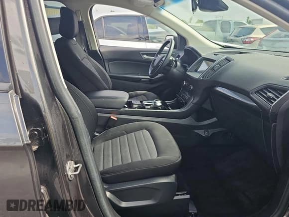 ✅ 2020 Ford Edge SE • VIN: 2FMPK4G97LBA60876 • Lot: 42295660. Wystawiony na IAAI z przebiegiem 91 889 mil. Bezpłatny archiwum sprzedaży aukcyjnych z USA i szczegółowy raport historii pojazdu na DreamBid. Zdjęcie 1.