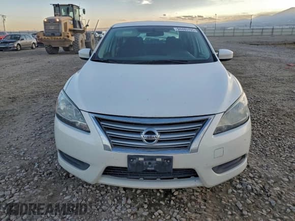 ✅ 2014 Nissan Sentra S • VIN: 3N1AB7AP0EL649488 • Lot: 94485705. Wystawiony na Copart z przebiegiem 131 449 mil. Bezpłatny archiwum sprzedaży aukcyjnych z USA i szczegółowy raport historii pojazdu na DreamBid. Zdjęcie 5.