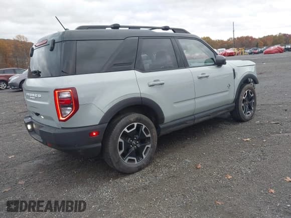 ✅ 2021 Ford Bronco Sport Outer Banks • VIN: 3FMCR9C65MRA79755 • Lot: 43582270. Wystawiony na IAAI z przebiegiem 68 252 mil. Bezpłatny archiwum sprzedaży aukcyjnych z USA i szczegółowy raport historii pojazdu na DreamBid. Zdjęcie 4.