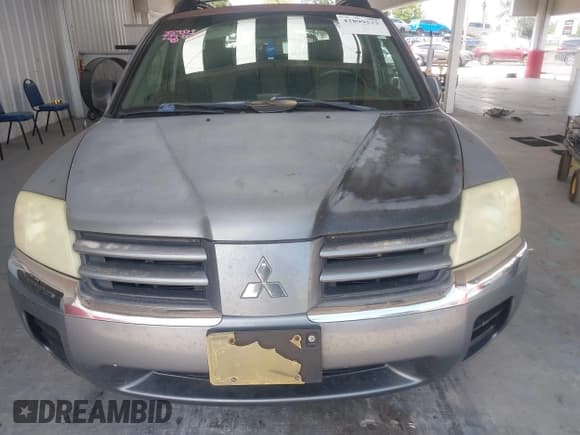 ✅ 2004 Mitsubishi Endeavor XLS • VIN: 4A4MN31S94E087290 • Lot: 42899525. Listed on IAAI with 192,288 mi. Free auction sales archive from the USA and detailed vehicle history report at DreamBid. Image 12.
