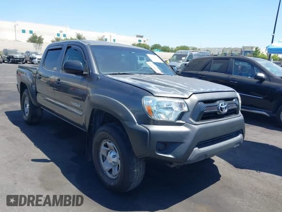 ✅ 2014 Toyota Tacoma PreRunner • VIN: 3TMJU4GN7EM169082 • Lot: 42865731. Wystawiony na IAAI z przebiegiem 156 456 mil. Bezpłatny archiwum sprzedaży aukcyjnych z USA i szczegółowy raport historii pojazdu na DreamBid. Zdjęcie 14.