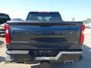 ✅ 2019 Chevrolet Silverado 1500 LT Trail Boss • VIN: 1GCPYFED9KZ332149 • Lot: 42720046. Wystawiony na IAAI z przebiegiem 89 370 mil. Bezpłatny archiwum sprzedaży aukcyjnych z USA i szczegółowy raport historii pojazdu na DreamBid. Zdjęcie 16.