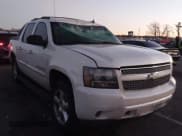 ✅ 2008 Chevrolet Avalanche 1LT • VIN: 3GNFK12338G239946 • Лот: 43812690. Опубликован ранее на IAAI с пробегом 223 627 миль. Бесплатный доступ к архиву аукционных продаж из США и подробный отчёт об истории автомобиля на DreamBid. Изображение 1.