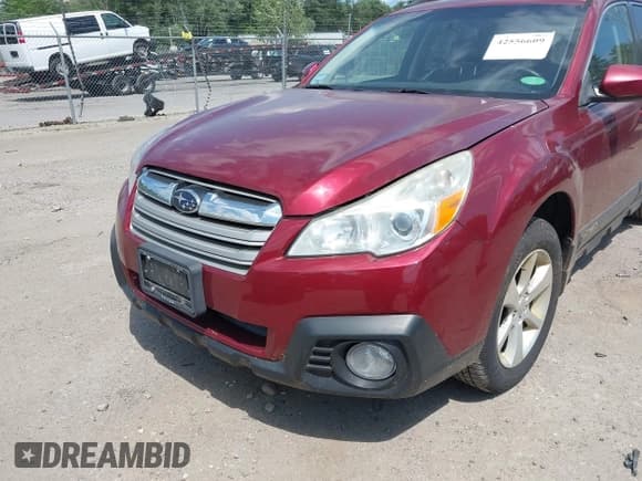 ✅ 2013 Subaru Outback Premium • VIN: 4S4BRBCC0D3201266 • Lot: 42556609. Listed on IAAI with 201,682 mi. Free auction sales archive from the USA and detailed vehicle history report at DreamBid. Image 6.