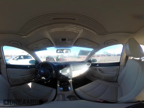 ✅ 2010 Volkswagen Jetta SE • VIN: 3VWRZ7AJ1AM162230 • Lot: 43742158. Listed on IAAI with 99,177 mi. Free auction sales archive from the USA and detailed vehicle history report at DreamBid. Image 18.