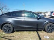 ✅ 2025 Tesla Model Y Long Range • VIN: 7SAYGDEE0SA340344 • Lot: 43644661. Listed on IAAI with 6,417 mi. Free auction sales archive from the USA and detailed vehicle history report at DreamBid. Image 14.