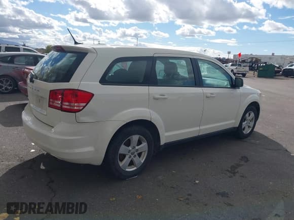 ✅ 2013 Dodge Journey American Value • VIN: 3C4PDCAB3DT535725 • Lot: 43626181. Wystawiony na IAAI z przebiegiem 223 536 mil. Bezpłatny archiwum sprzedaży aukcyjnych z USA i szczegółowy raport historii pojazdu na DreamBid. Zdjęcie 4.