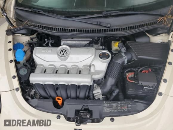 ✅ 2006 Volkswagen Beetle • VIN: 3VWRF31Y26M333797 • Lot: 83759265. Wystawiony na Copart z przebiegiem 33 364 mil. Bezpłatny archiwum sprzedaży aukcyjnych z USA i szczegółowy raport historii pojazdu na DreamBid. Zdjęcie 11.