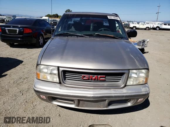✅ 1999 GMC Sonoma SLS • VIN: 1GTCS19X0X8530851 • Lot: 69718564. Listed on Copart with Not provided. Free auction sales archive from the USA and detailed vehicle history report at DreamBid. Image 5.