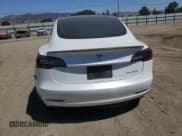 ✅ 2020 Tesla Model 3 Performance • VIN: 5YJ3E1EC2LF791791 • Лот: 70526185. Опубликован ранее на Copart с пробегом 52 281 миль. Бесплатный доступ к архиву аукционных продаж из США и подробный отчёт об истории автомобиля на DreamBid. Изображение 6.