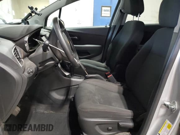 ✅ 2021 Chevrolet Trax LS • VIN: KL7CJKSB6MB303764 • Lot: 85003085. Listed on Copart with 103,335 mi. Free auction sales archive from the USA and detailed vehicle history report at DreamBid. Image 7.